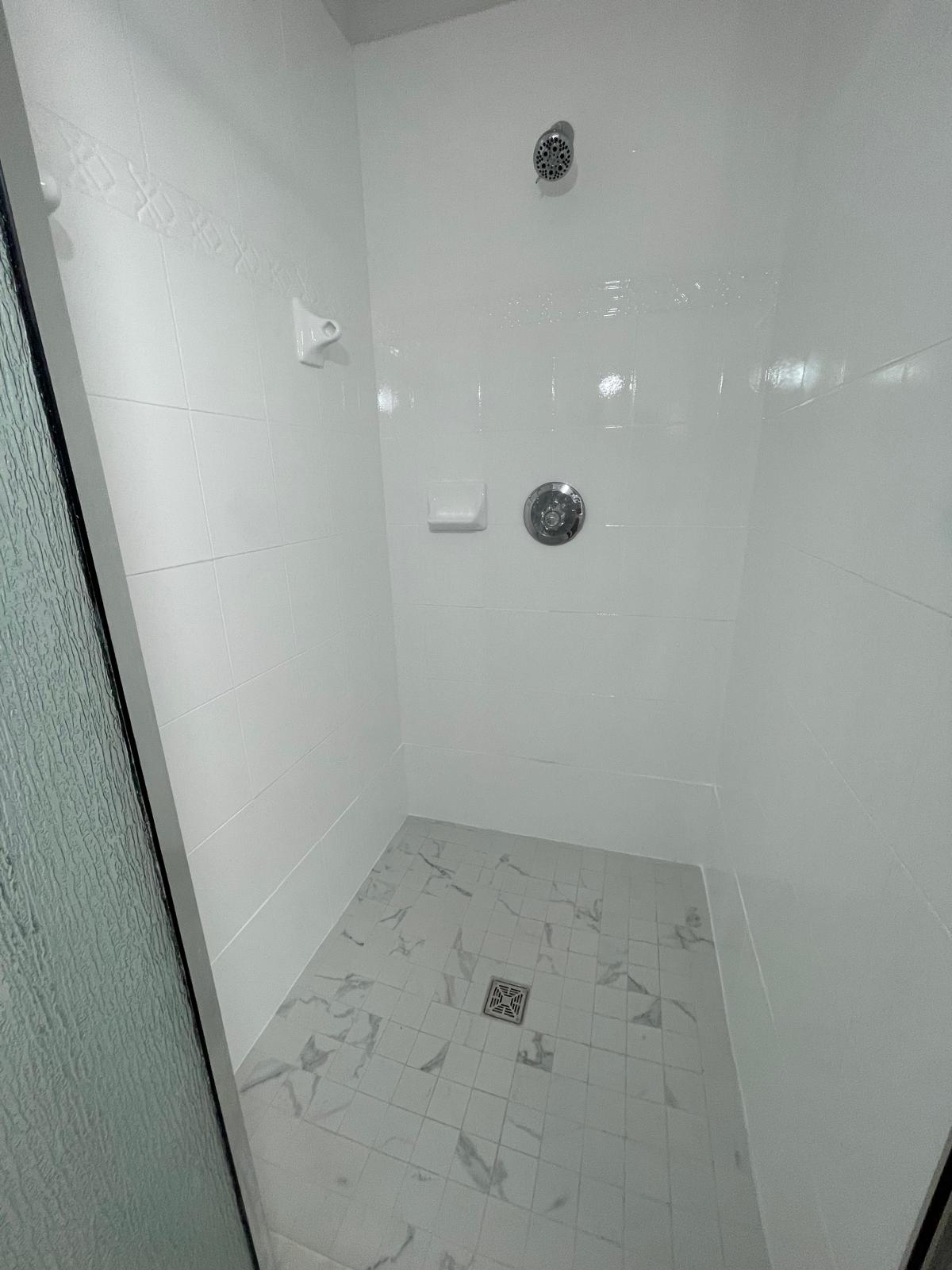 Tile Reglazing Result